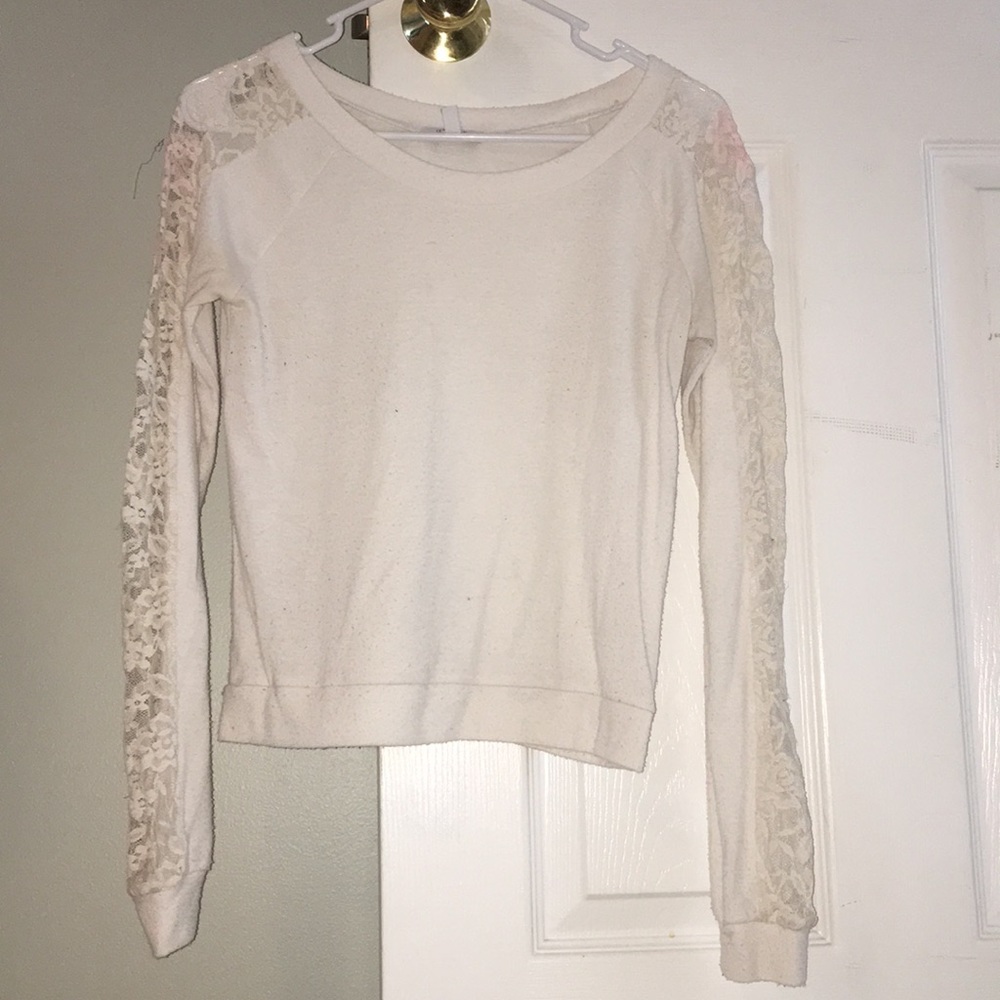 White long sleeve sweater